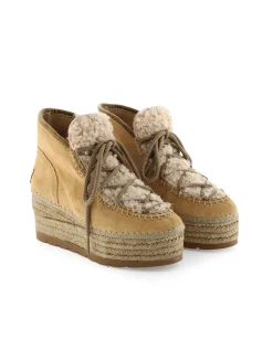 Bota baja borreguito en serraje camel Creta