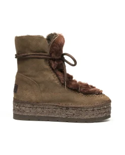 Botin con pelo en serraje taupe Merce Doble