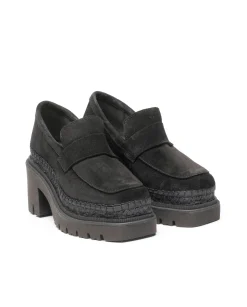 Mocasín de tacón en serraje negro Panteta