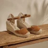 Sandalia en serraje cuero Clavel