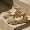 Sandalia en serraje taupe Creta